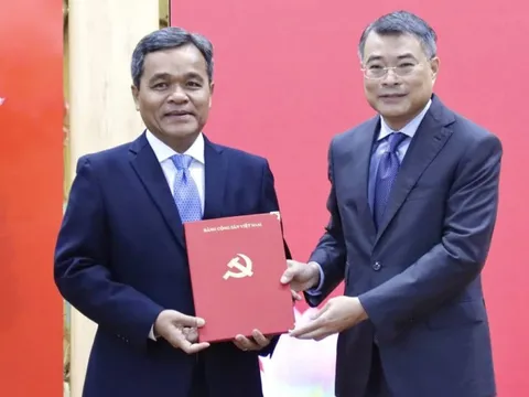 Ông Hồ Văn Niên làm Bí thư Tỉnh ủy Quảng Ngãi