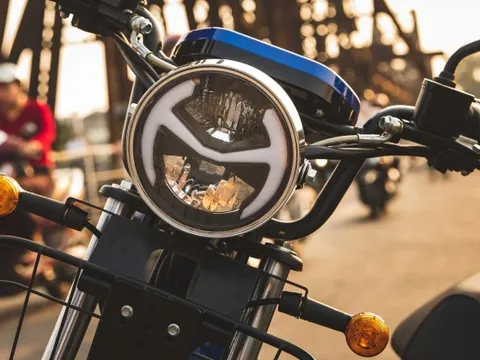 Tài xế Grab nhận hỗ trợ 10 triệu đồng khi đi xe điện của hãng Việt này: Có thể đổi pin ở trạm Petrolimex