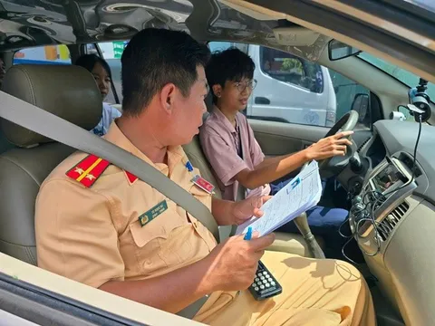 Thông báo nóng liên quan tới giấy phép lái xe của tất cả người dân