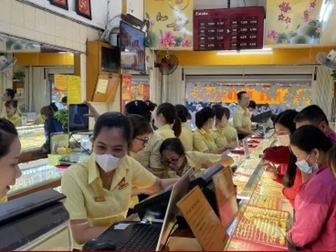 Vàng thế giới gần 3.900 USD/ounce: Nhà đầu tư cần làm gì trong tuần tới?