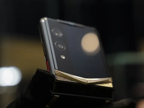 Sự thật về mẫu điện thoại "vô đối" về giá, có tới hai hệ điều hành