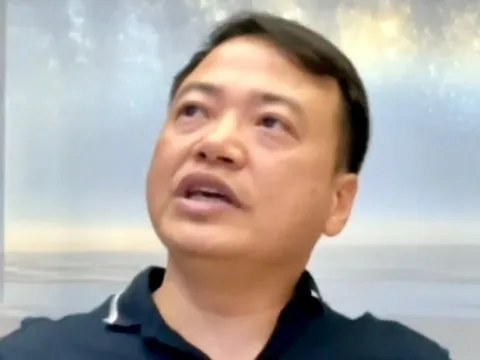 Tóm tắt livestream của Shark Bình trưa 6/10, kể chuyện từng 5–6 lần suýt phá sản, khán giả bị ẩn, khoá bình luận