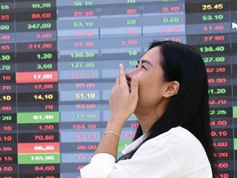 Chứng khoán Việt Nam lọt top tăng mạnh nhất thế giới trước thời khắc "lịch sử"