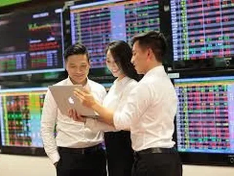 VN-Index tăng gần 50 điểm, cổ phiếu chứng khoán ‘đua trần’