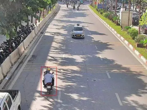 Danh sách 221 ô tô, xe máy bị phạt nguội tại Hà Nội trong tháng 9