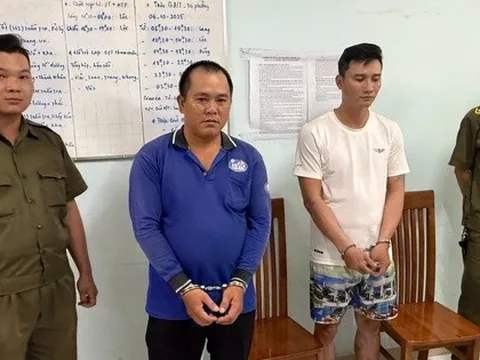 Khám xét 2 địa chỉ, Công an TP HCM bắt giam 2 người