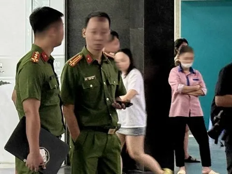 Làm việc với Shark Bình, nhiều công an có mặt tại công ty