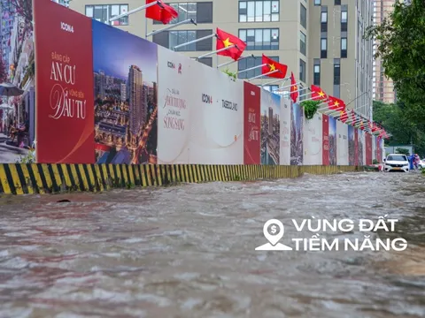 Thay bạn xem nhà ngày mưa: Keangnam hóa “vịnh”, Ciputra thành “cảng nước sâu”, The Summit 216 chìm trong biển nước