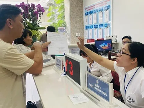 Nhiều đề xuất của TP HCM lên Trung ương liên quan công chức cấp xã