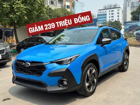 Subaru Crosstrek nhận ưu đãi sâu nhất kể từ khi ra mắt: Giảm tới 239 triệu đồng nhưng vẫn đắt ngang Santa Fe ‘đập hộp’