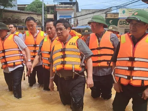 Thủ tướng Phạm Minh Chính tới Thái Nguyên thăm hỏi người dân, chỉ đạo khắc phục hậu quả mưa lũ