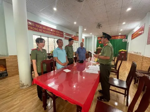 Bắt tạm giam Trần Văn Tiếng