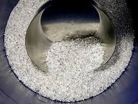 Một kim loại quý tăng 60% vượt mặt vàng - chuyên gia bất ngờ cảnh báo nhu cầu công nghiệp có thể lao dốc vì giá tăng quá nhanh