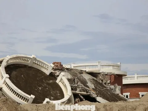 Sở Xây dựng Hà Tĩnh lập đoàn kiểm tra vụ hàng chục căn villa đổ sập sau bão