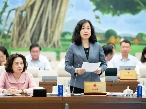 Sinh đủ hai con được ưu tiên mua nhà ở xã hội, tăng thời gian nghỉ thai sản