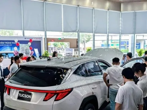 Thị trường ô tô Việt khởi sắc