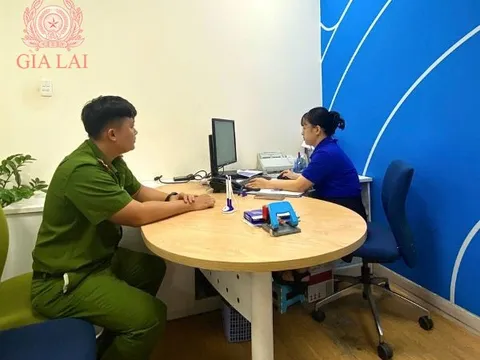 Bất ngờ nhận được 5 tỷ đồng trong tài khoản, người phụ nữ tức tốc làm việc này