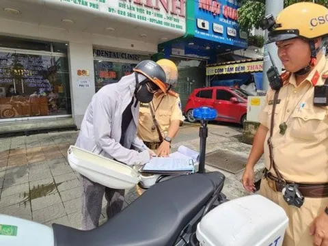 Gần 500 phương tiện bị CSGT TP HCM phạt nguội trong ngày 11-10