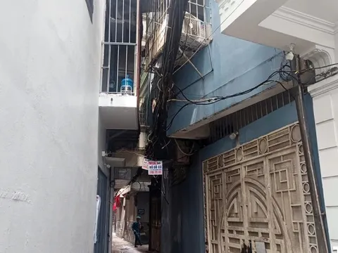 Từ vụ cháy 5 người tử vong ở Hà Nội: Ngõ nhỏ, 'chuồng cọp' bủa vây, cứu hộ gặp khó