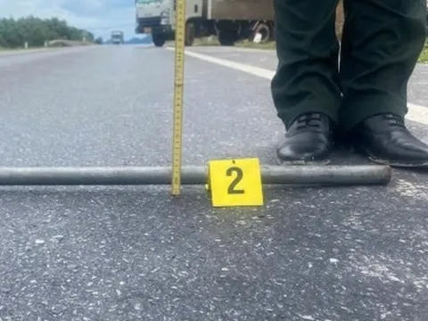 Cao tốc Cam Lộ - Hoà Liên xuất hiện nhiều điểm hằn lún, hư hỏng