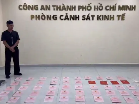 Ngân 98 không cung cấp mã két sắt, công an phải đưa về trụ sở để mở khóa