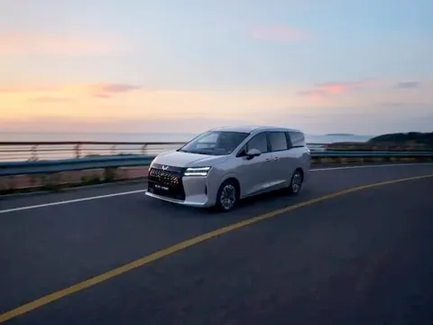 Anh em của Wuling Mini EV chính thức mở bán: MPV có 3 tùy chọn động cơ, phạm vi hoạt động hơn 1.100 km, giá rẻ giật mình chưa đến 300 triệu đồng