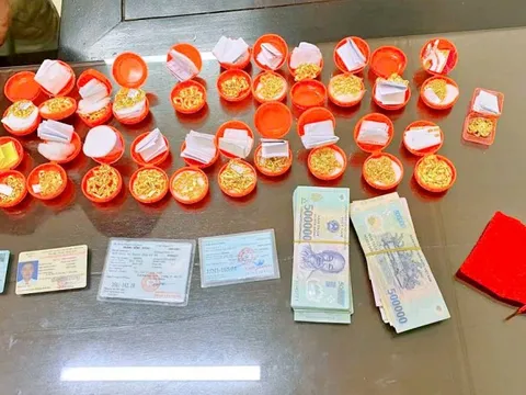 Thu giữ 65 cây vàng trị giá gần 9 tỷ đồng