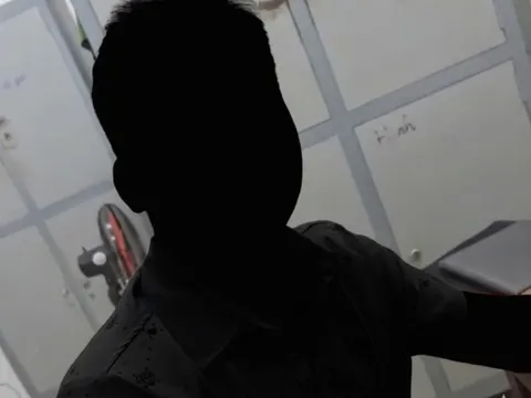 Thế Anh bị bắt