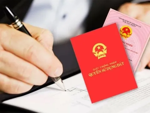 Đang bị tam giam có được ký giấy sang tên sổ đỏ hay không?