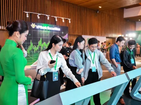 Tổng giám đốc VPBank nói về quyết định chào bán thương vụ IPO "khủng" ngành chứng khoán