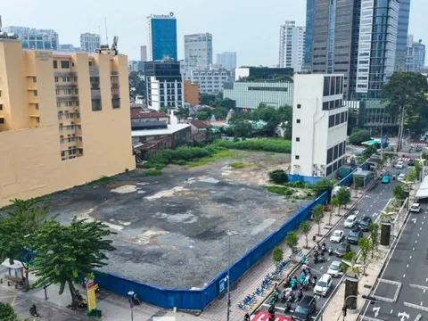 TPHCM ra tối hậu thư cho khu 'đất vàng' Thương xá Tax