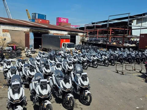 Vừa về đầy cảng xe tay ga dân phượt thích mê, cốp rộng gấp rưỡi Lead, động cơ khỏe hơn của Honda, Yamaha