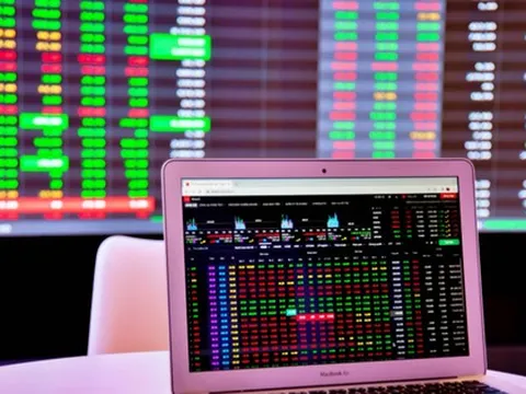 Xử phạt loạt doanh nghiệp, cá nhân vi phạm trong lĩnh vực chứng khoán