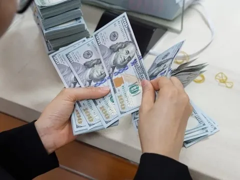 Gần 8 tỷ USD kiều hối vừa đổ về TPHCM