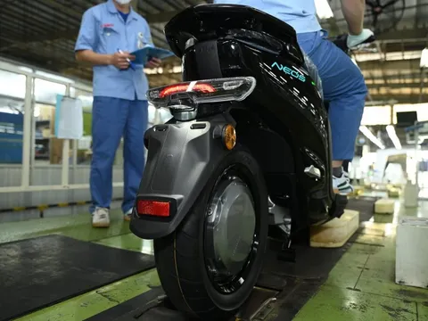 Loạt xe máy điện ưu đãi mạnh: Xe VinFast giảm 7 triệu có ABS, dùng smartphone làm chìa khoá, chạy 99km/h