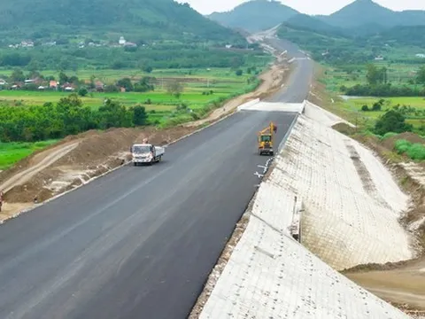 Chấn chỉnh việc thi công tuyến cao tốc Chí Thạnh-Vân Phong