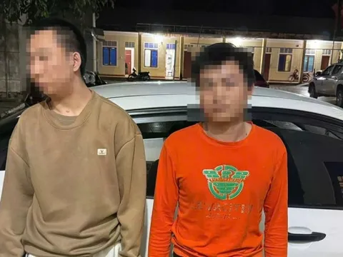 Bí ẩn 2 người nước ngoài không giấy tờ được người lạ thuê tài xế chở ra Hà Nội với giá 7 triệu đồng