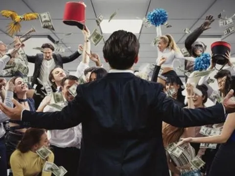 VN-Index bất ngờ "rút chân" ngoạn mục gần 60 điểm, điều gì đang diễn ra?