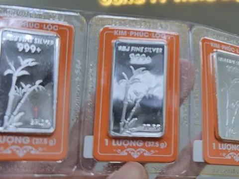 Giá bạc hôm nay 29-10: "Quay xe" tăng rất mạnh