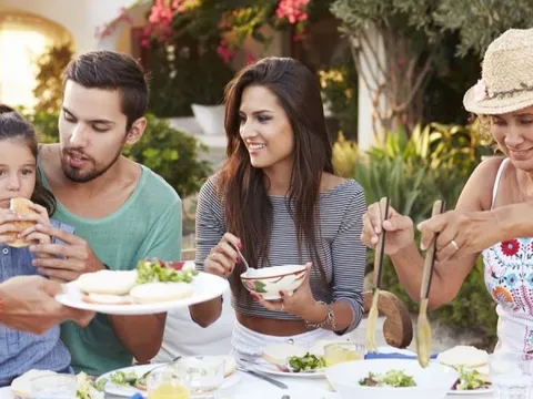 Công ty Việt Nam đầu tiên đưa nông sản đông lạnh vào châu Âu, Mỹ, Nhật: Lãi 9 tháng lớn chưa từng có, cổ phiếu ở vùng đỉnh lịch sử