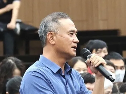 Cựu Bí thư TP Hoà Bình khai 'vay nóng' tiền để nướng vào sòng bạc King Club