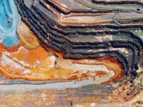 Nga đưa sang Việt Nam hàng trăm nghìn 'báu vật' dưới lòng đất: nhập khẩu tăng hơn 500%, nước ta sở hữu trữ lượng hàng đầu thế giới