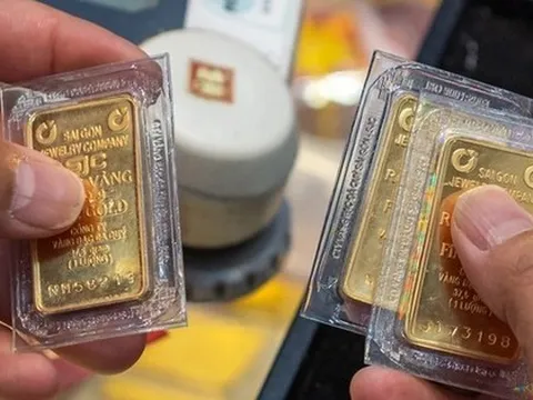 Sáng 3/11, vàng SJC và vàng nhẫn giảm mạnh sau một tuần, nhà đầu tư lỗ nặng tới 6,8 triệu đồng/lượng