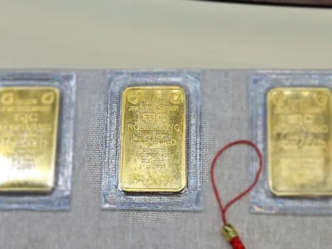 Giá vàng hôm nay 3-11: "Khả năng giá vàng đang rơi vào chu kỳ giảm"
