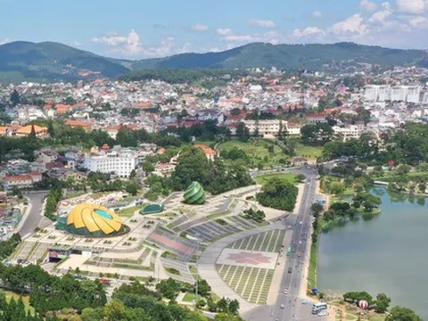 Sau khi Chủ tịch Tân Hoàng Minh Đỗ Anh Dũng đề xuất dự án 4.300 ha, Sun Group lên kế hoạch đầu tư hơn 10 dự án ở Lâm Đồng