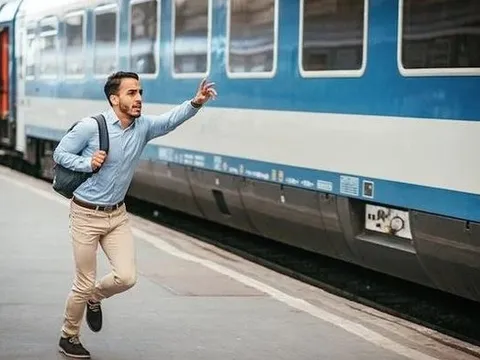 Chuyên gia: Thị trường chịu áp lực ngắn hạn, song cơ hội đầu tư vẫn hiện hữu nhờ nền tảng vĩ mô vững chắc