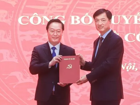 Bí thư Tỉnh ủy Nghệ An Nguyễn Đức Trung làm Phó Bí thư Thành ủy Hà Nội