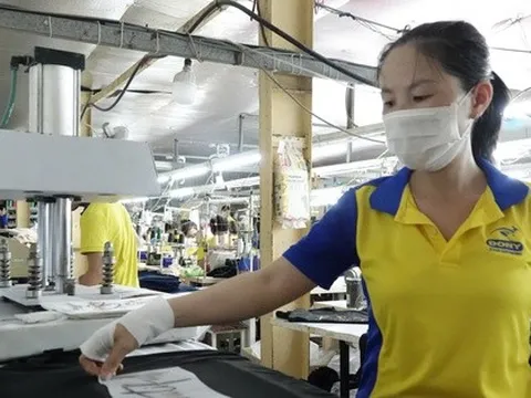 Lương tối thiểu 2026: Không cắt giảm chế độ làm thêm, thưởng Tết