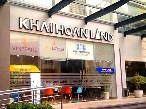 Động thái gây chú ý của vợ chồng chủ tịch một doanh nghiệp