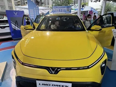 Mẫu MPV 7 chỗ mới nhất của VinFast gây bất ngờ cho giới chạy xe dịch vụ